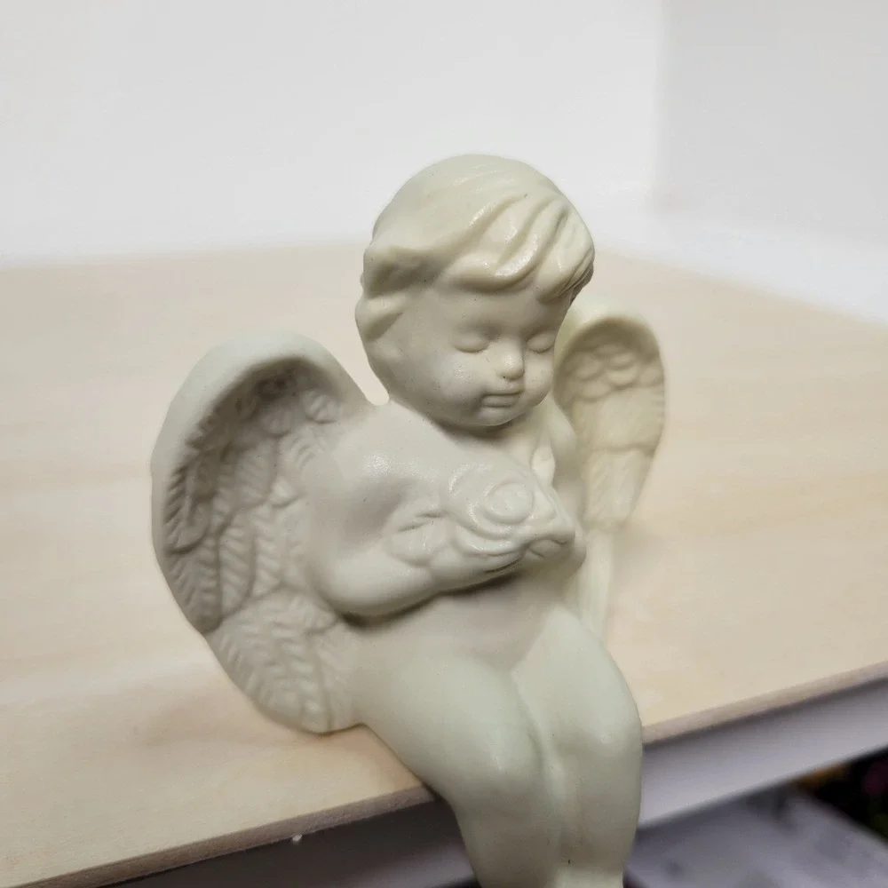 Vintage‎ Ceramic Angel Cherub Decor Figurine